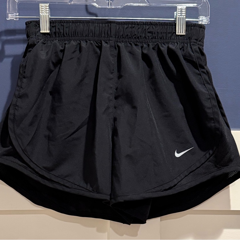 Nike Women's Black Athletic / Running Shorts Like New! Size S
